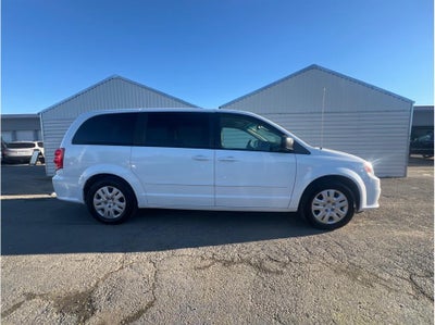 2017 Dodge Grand Caravan Passenger SE Minivan 4D