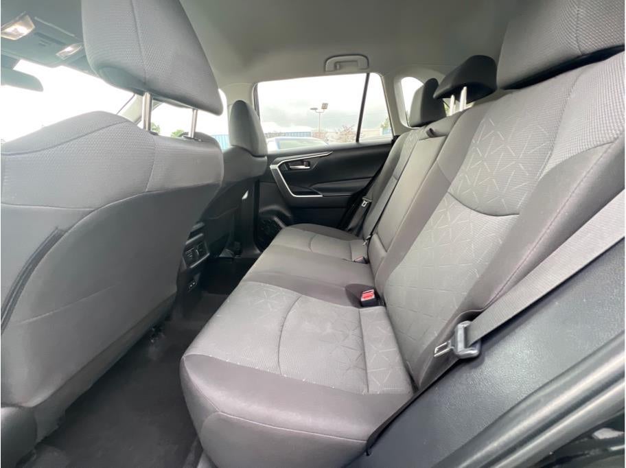 2024 Toyota RAV4 XLE Sport Utility 4D