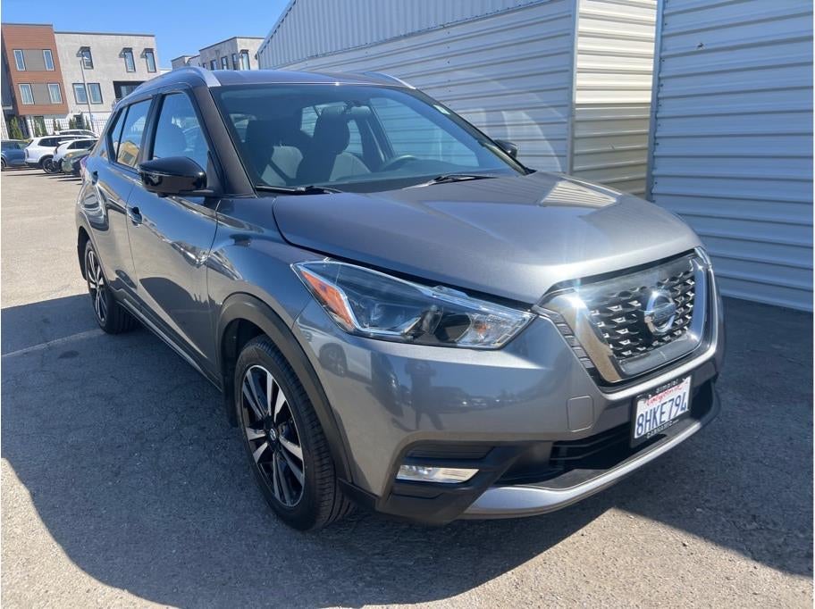 2019 Nissan Kicks SR Sport Utility 4D