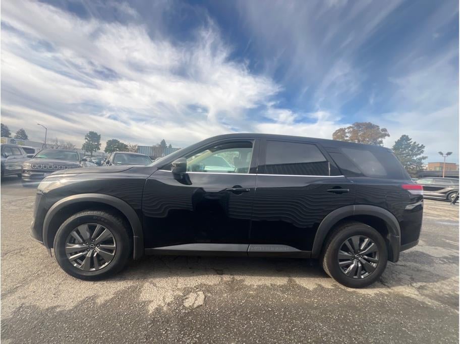 2024 Nissan Pathfinder S Sport Utility 4D