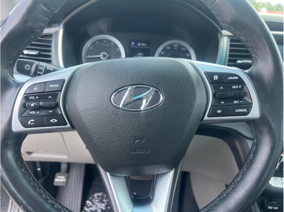 2019 Hyundai Sonata SEL Sedan 4D