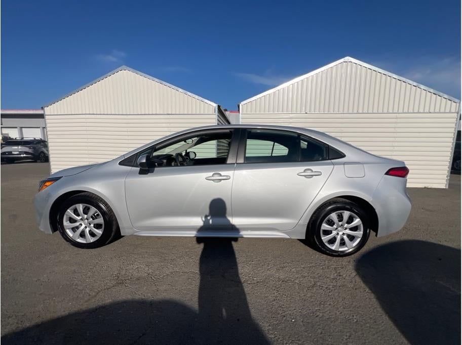 2024 Toyota Corolla LE Sedan 4D
