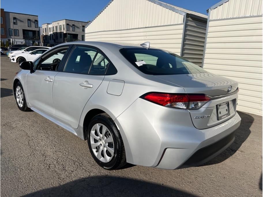 2024 Toyota Corolla LE Sedan 4D