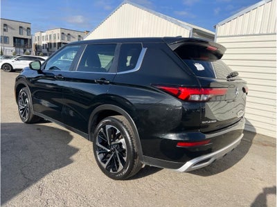 2022 Mitsubishi Outlander SE Sport Utility 4D