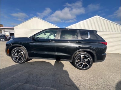 2022 Mitsubishi Outlander SE Sport Utility 4D