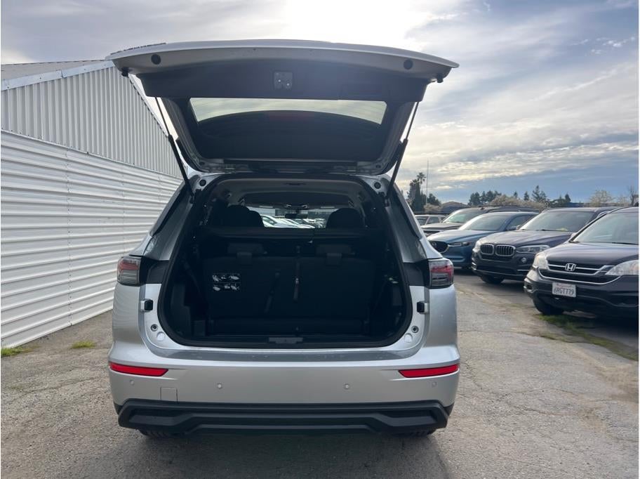 2026 Mitsubishi Outlander ES