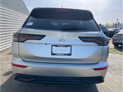 2026 Mitsubishi Outlander ES