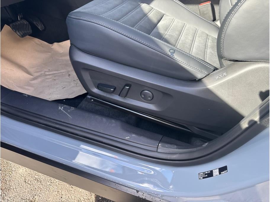 2026 Mitsubishi Outlander LE Sport Utility 4D