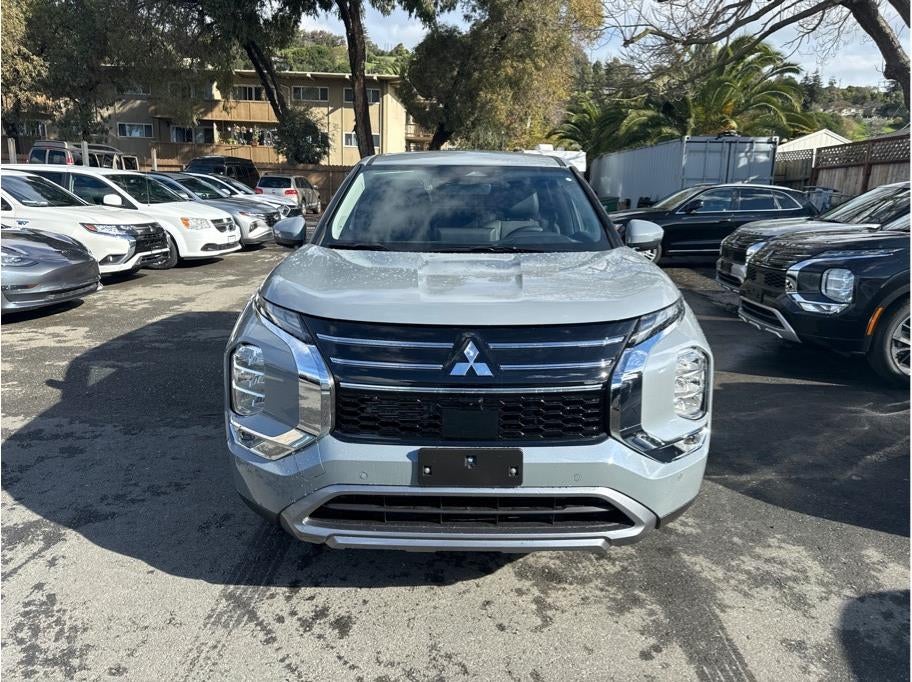 2026 Mitsubishi Outlander LE Sport Utility 4D