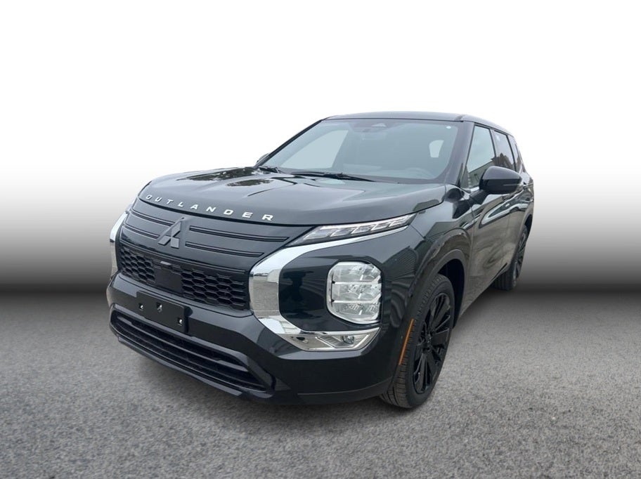 2026 Mitsubishi Outlander LE FWD's photo