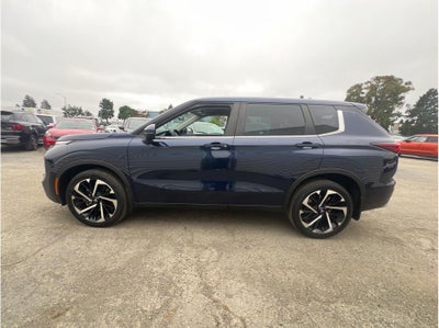 2023 Mitsubishi Outlander SE Sport Utility 4D