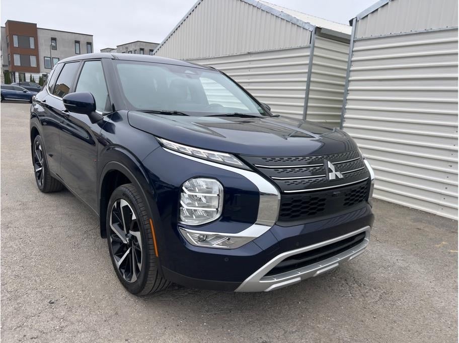 2023 Mitsubishi Outlander SE Sport Utility 4D