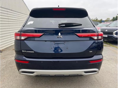 2023 Mitsubishi Outlander SE Sport Utility 4D