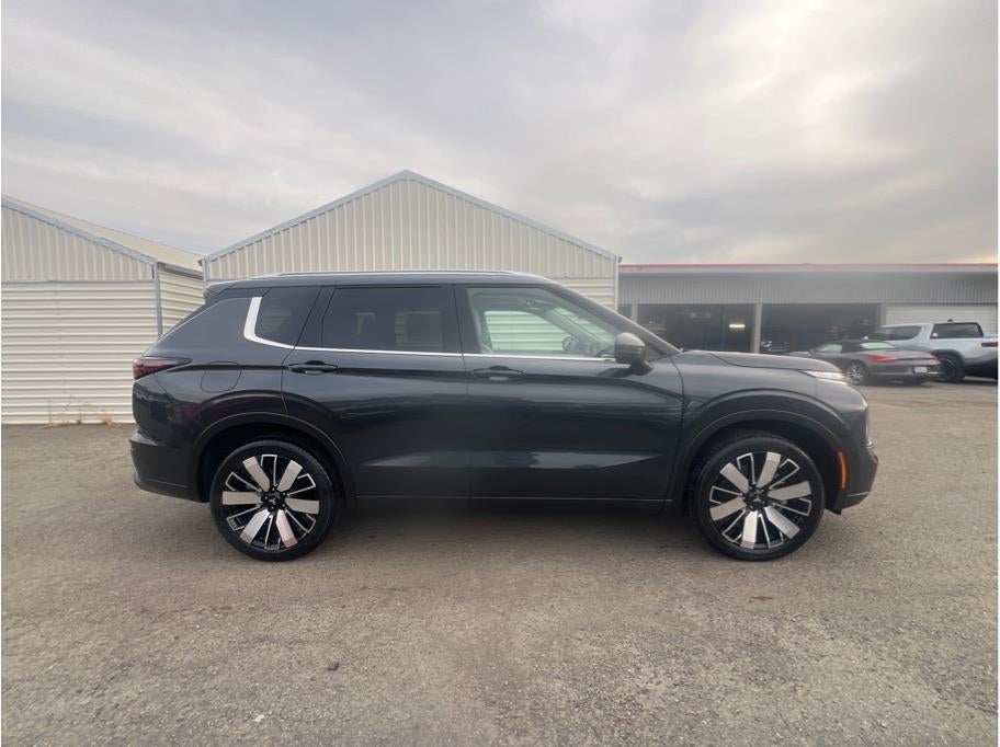 2025 Mitsubishi Outlander SEL