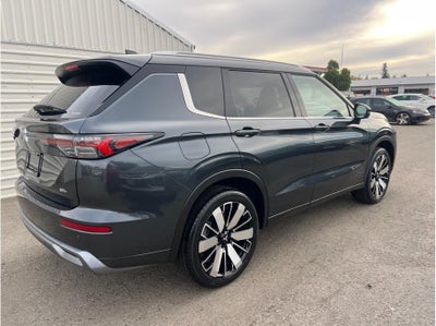 2025 Mitsubishi Outlander SEL