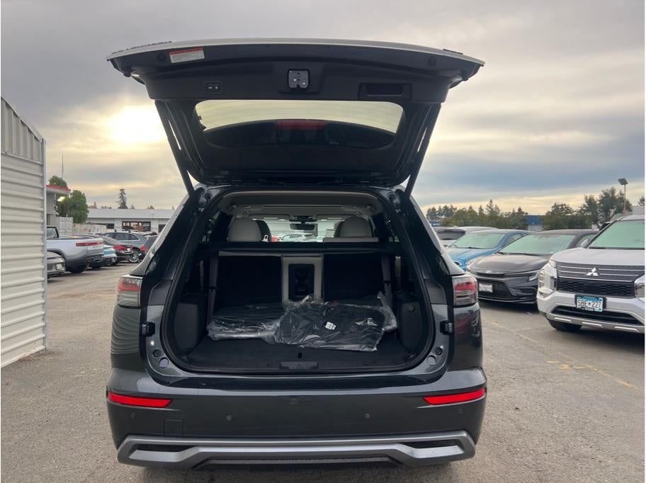 2025 Mitsubishi Outlander SEL