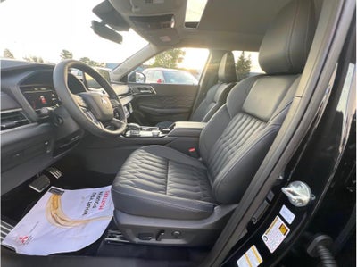 2025 Mitsubishi Outlander SEL