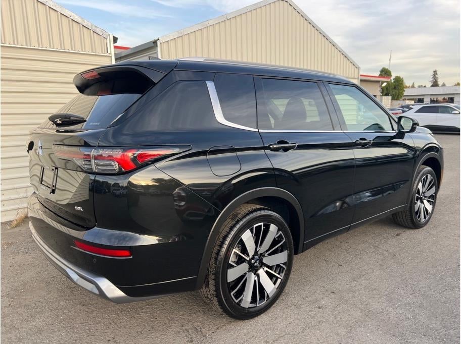 2025 Mitsubishi Outlander SEL