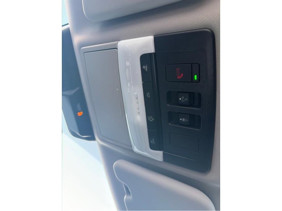 2025 Mitsubishi Outlander PHEV SE Tech Package