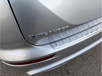 2025 Mitsubishi Outlander PHEV SE Tech Package