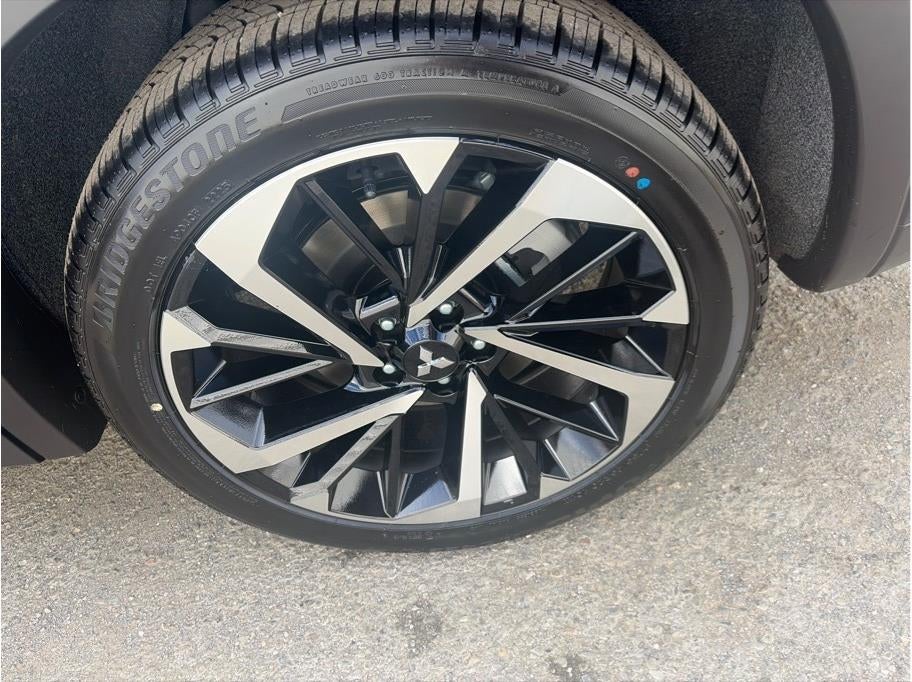 2025 Mitsubishi Outlander PHEV SE