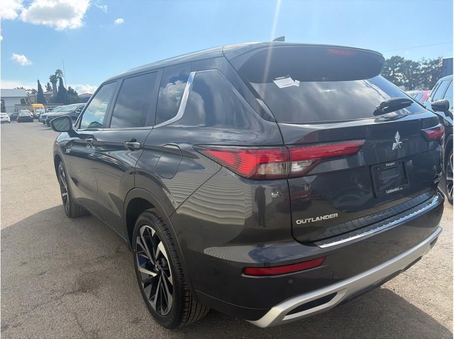 2025 Mitsubishi Outlander PHEV SE