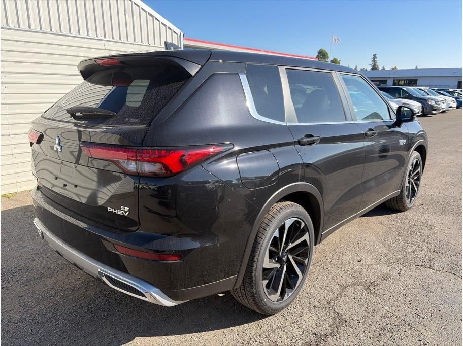 2025 Mitsubishi Outlander PHEV SE Tech Package