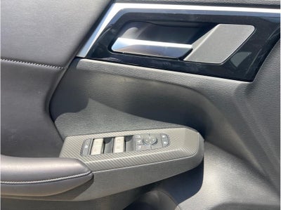 2025 Mitsubishi Outlander PHEV SE Sport Utility 4D