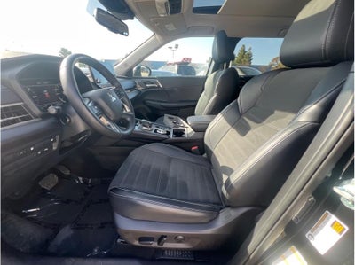 2024 Mitsubishi Outlander PHEV SE Sport Utility 4D