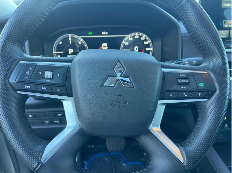 2024 Mitsubishi Outlander PHEV SE Sport Utility 4D