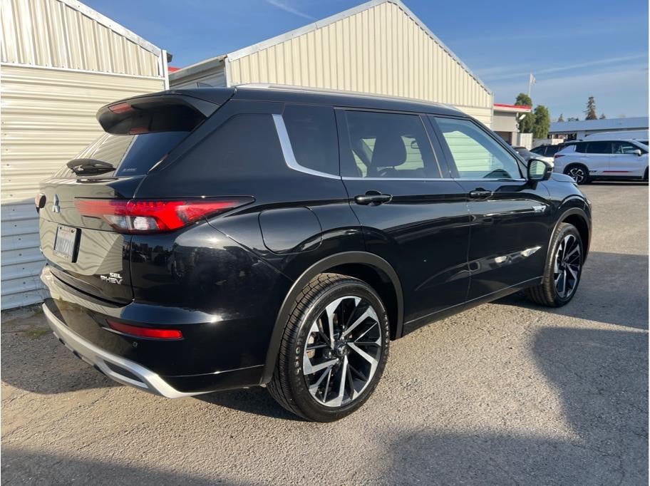2024 Mitsubishi Outlander PHEV SEL Sport Utility 4D
