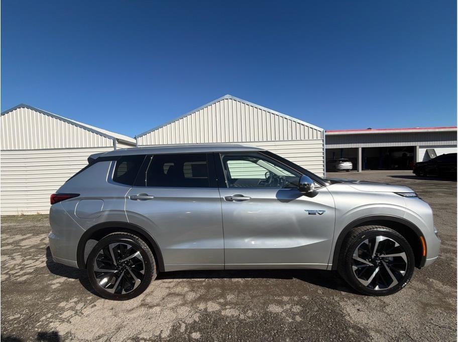 2025 Mitsubishi Outlander PHEV SEL