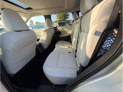 2025 Mitsubishi Outlander PHEV SEL