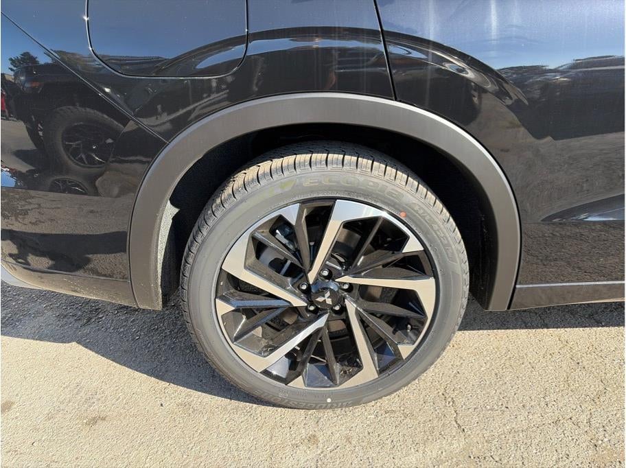 2025 Mitsubishi Outlander PHEV SEL