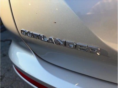 2025 Mitsubishi Outlander PHEV SEL Premium Package