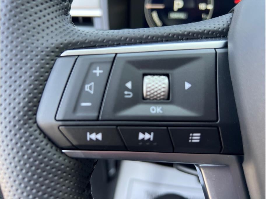 2025 Mitsubishi Outlander PHEV SEL