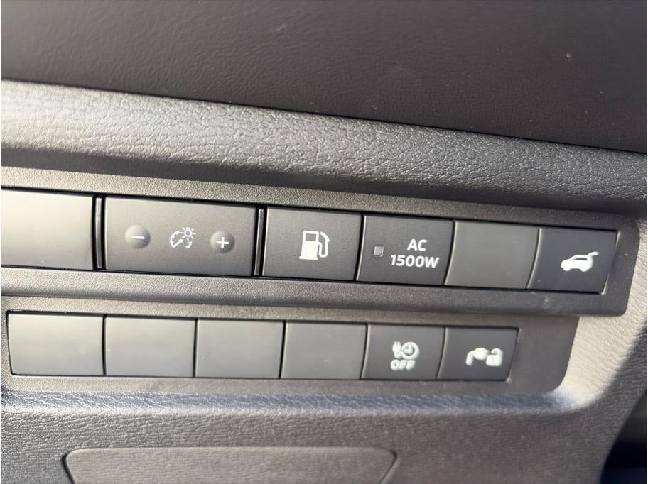 2025 Mitsubishi Outlander PHEV SEL