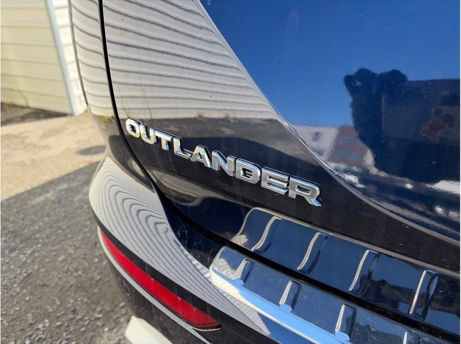 2025 Mitsubishi Outlander PHEV SEL