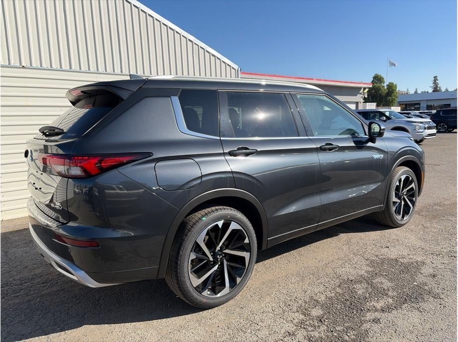 2025 Mitsubishi Outlander PHEV SEL