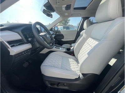 2025 Mitsubishi Outlander PHEV SEL
