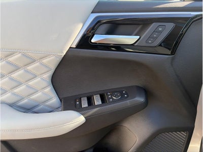 2025 Mitsubishi Outlander PHEV SEL