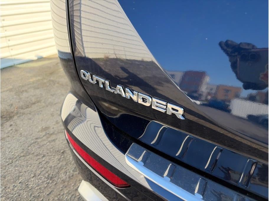 2025 Mitsubishi Outlander PHEV SEL