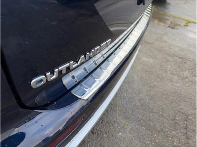 2025 Mitsubishi Outlander PHEV SEL