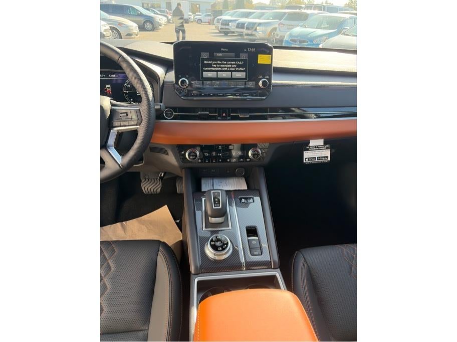 2025 Mitsubishi Outlander PHEV SEL Premium Package