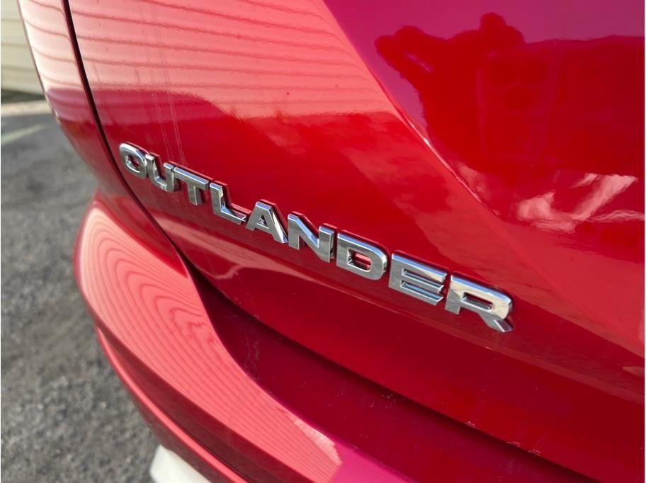 2025 Mitsubishi Outlander PHEV SEL