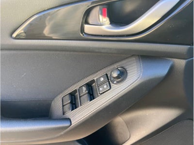 2014 Mazda MAZDA3 i Sport Hatchback 4D