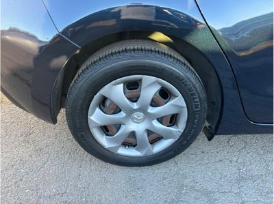 2014 Mazda MAZDA3 i Sport Hatchback 4D