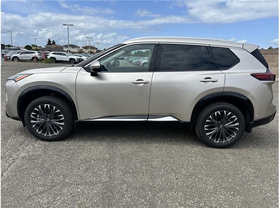 2026 Nissan Rogue Platinum Sport Utility 4D