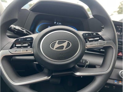 2026 Hyundai Elantra SE Sedan 4D