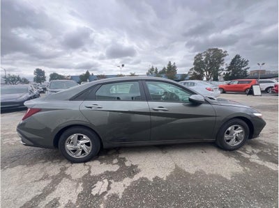 2026 Hyundai Elantra SE Sedan 4D